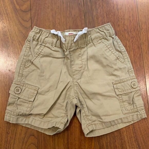 Levi’s Khaki Cargo Shorts Size 18 Months - Picture 1 of 4